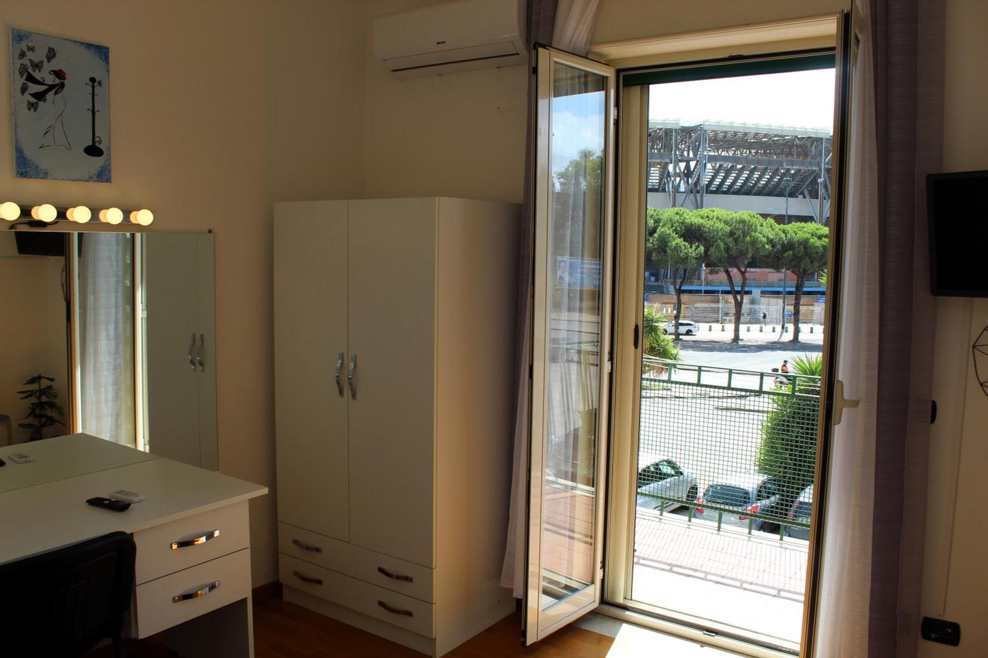 Appartement Punto Felice Stadio - Fuorigrotta Centro - Naples
