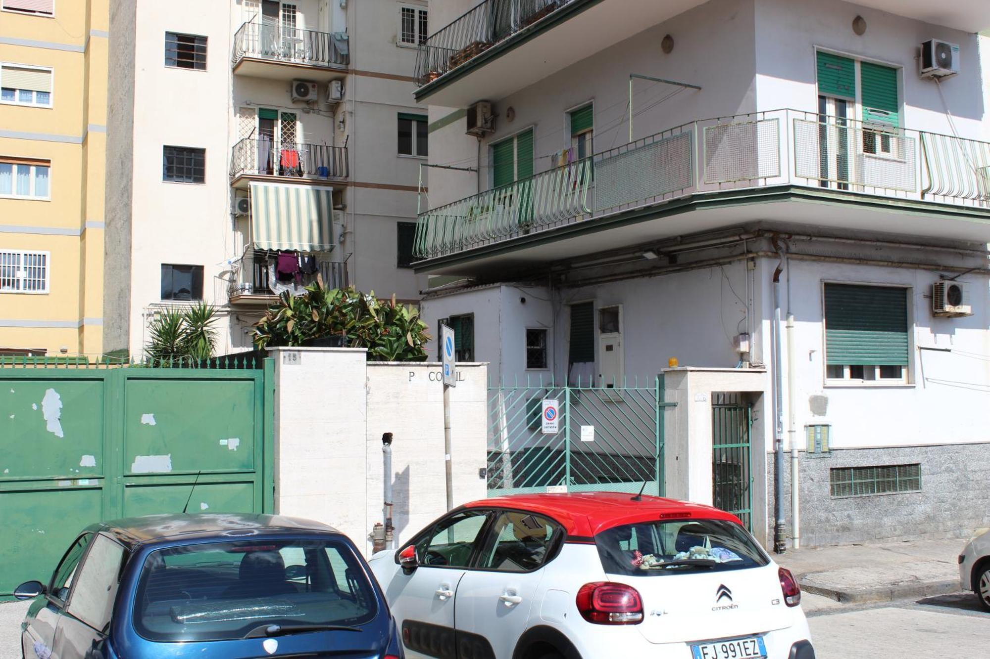 Appartamento Punto Felice Stadio - Fuorigrotta Centro - *